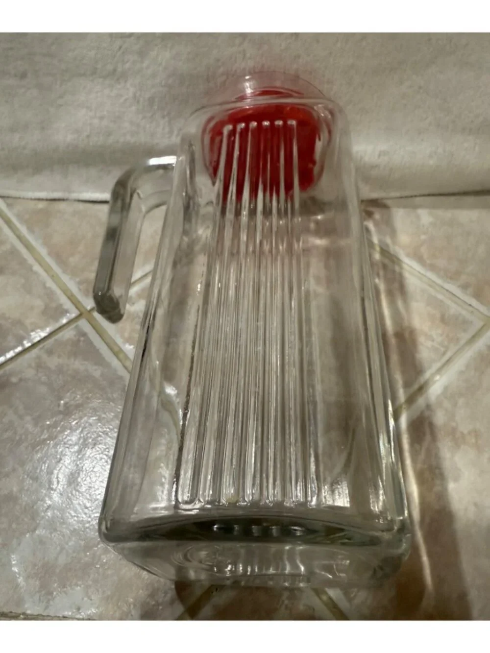 Pasabahce Clear Glass Pitcher With Red Lid 60 Oz Ribbed Design Beverage Containe